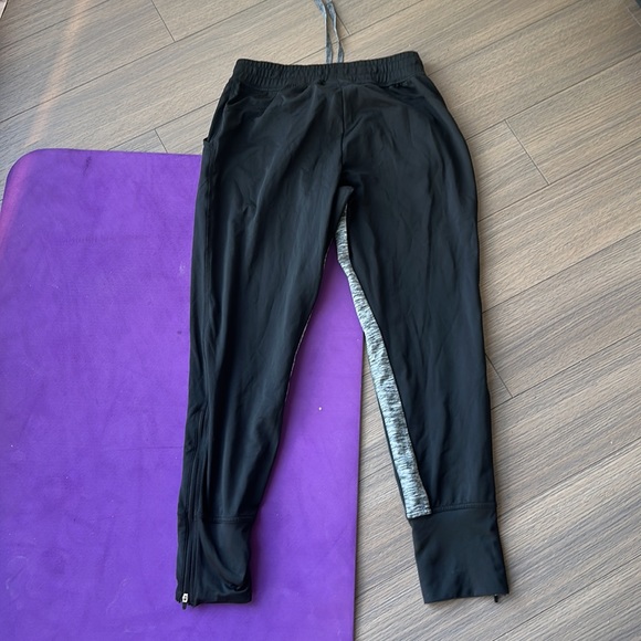 Artendo super cute size M sweatpants - Picture 2 of 2